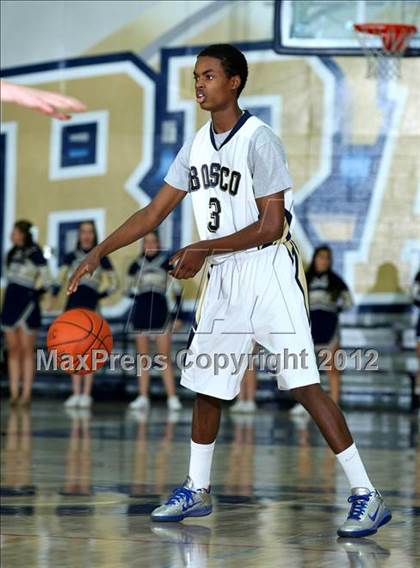 Thumbnail 2 in Mater Dei vs. St. John Bosco photogallery.