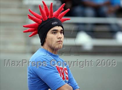 Thumbnail 2 in Midway vs. Longview (Texas 4A Region II Area Playoffs) photogallery.