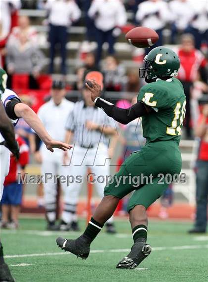 Thumbnail 1 in Midway vs. Longview (Texas 4A Region II Area Playoffs) photogallery.