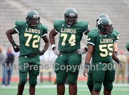 Thumbnail 3 in Midway vs. Longview (Texas 4A Region II Area Playoffs) photogallery.