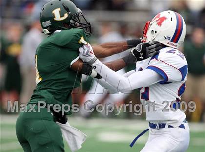 Thumbnail 3 in Midway vs. Longview (Texas 4A Region II Area Playoffs) photogallery.