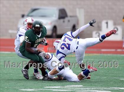 Thumbnail 1 in Midway vs. Longview (Texas 4A Region II Area Playoffs) photogallery.