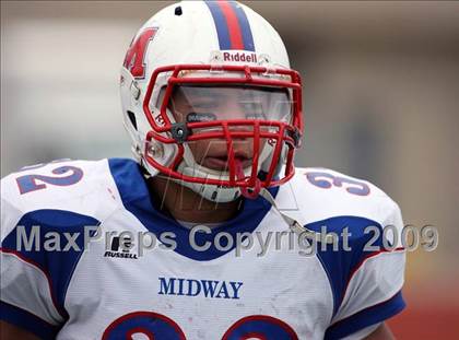Thumbnail 3 in Midway vs. Longview (Texas 4A Region II Area Playoffs) photogallery.