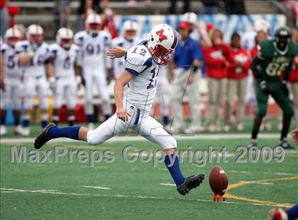 Thumbnail 1 in Midway vs. Longview (Texas 4A Region II Area Playoffs) photogallery.
