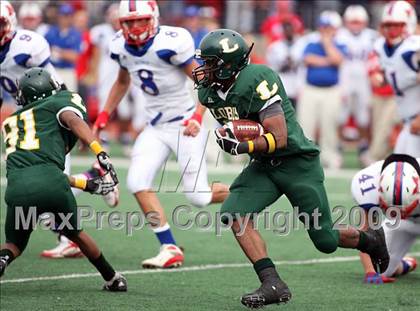 Thumbnail 2 in Midway vs. Longview (Texas 4A Region II Area Playoffs) photogallery.