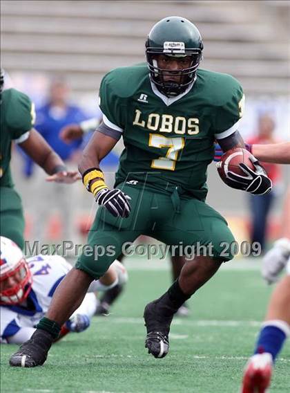 Thumbnail 3 in Midway vs. Longview (Texas 4A Region II Area Playoffs) photogallery.