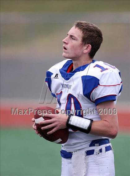 Thumbnail 1 in Midway vs. Longview (Texas 4A Region II Area Playoffs) photogallery.
