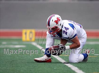 Thumbnail 2 in Midway vs. Longview (Texas 4A Region II Area Playoffs) photogallery.