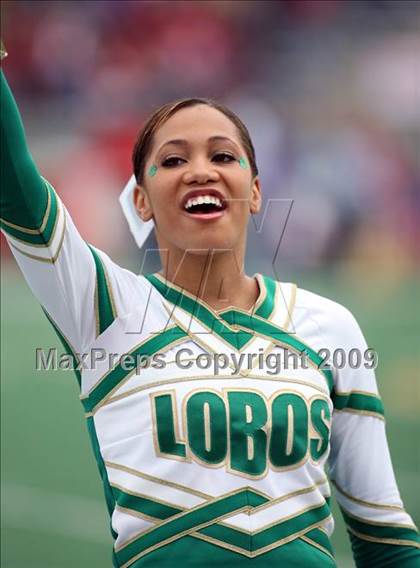 Thumbnail 3 in Midway vs. Longview (Texas 4A Region II Area Playoffs) photogallery.