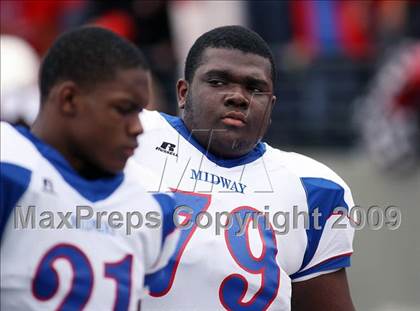 Thumbnail 2 in Midway vs. Longview (Texas 4A Region II Area Playoffs) photogallery.