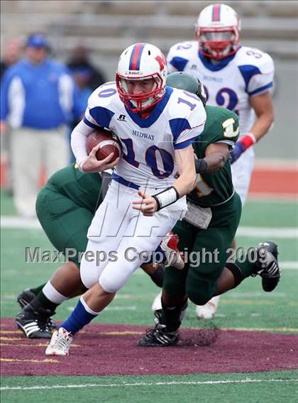 Thumbnail 1 in Midway vs. Longview (Texas 4A Region II Area Playoffs) photogallery.