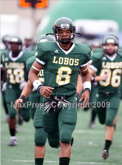 Thumbnail 3 in Midway vs. Longview (Texas 4A Region II Area Playoffs) photogallery.