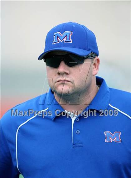 Thumbnail 1 in Midway vs. Longview (Texas 4A Region II Area Playoffs) photogallery.