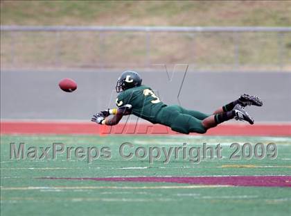 Thumbnail 1 in Midway vs. Longview (Texas 4A Region II Area Playoffs) photogallery.