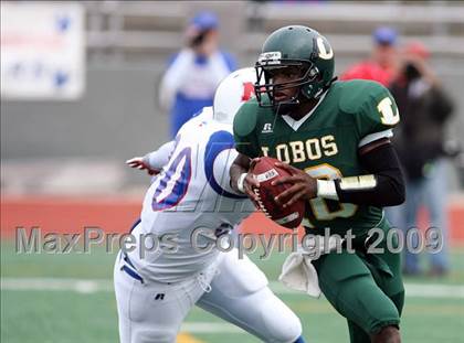 Thumbnail 2 in Midway vs. Longview (Texas 4A Region II Area Playoffs) photogallery.