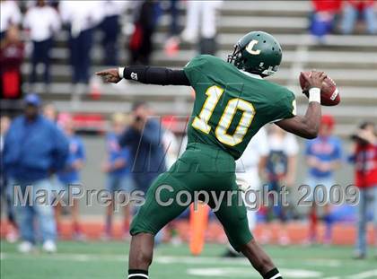 Thumbnail 3 in Midway vs. Longview (Texas 4A Region II Area Playoffs) photogallery.