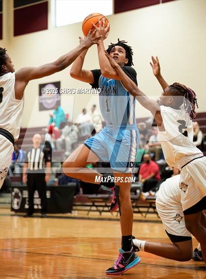 Thumbnail 2 in Chapin vs Lower Richland (Cayce Roundball Classic) photogallery.