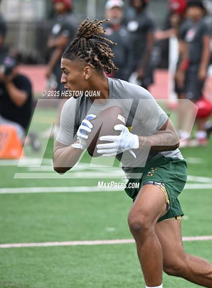 Thumbnail 1 in Mayfair vs. Long Beach Poly  (LB Poly Legends 7x7) photogallery.