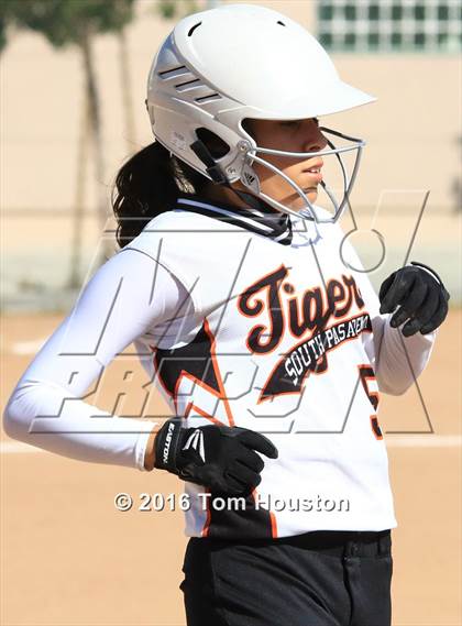 Thumbnail 2 in Monrovia vs South Pasadena photogallery.