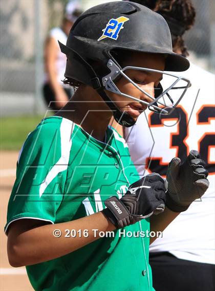 Thumbnail 1 in Monrovia vs South Pasadena photogallery.