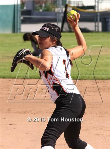 Thumbnail 1 in Monrovia vs South Pasadena photogallery.
