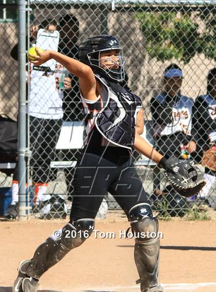 Thumbnail 3 in Monrovia vs South Pasadena photogallery.