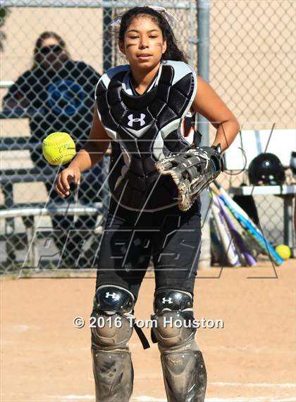 Thumbnail 3 in Monrovia vs South Pasadena photogallery.