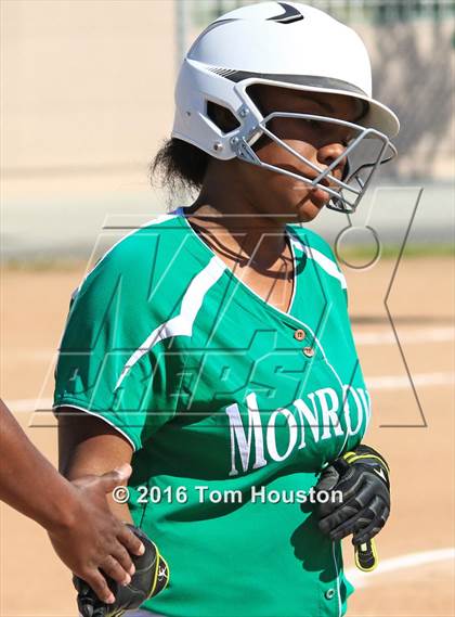 Thumbnail 3 in Monrovia vs South Pasadena photogallery.