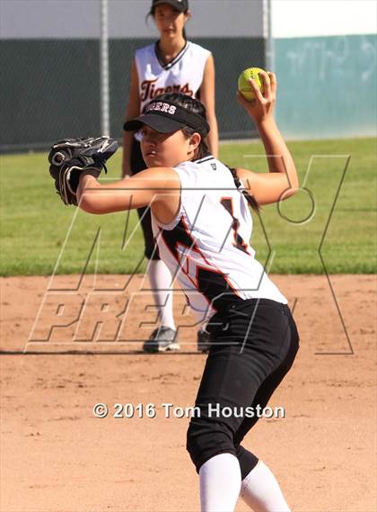 Thumbnail 2 in Monrovia vs South Pasadena photogallery.