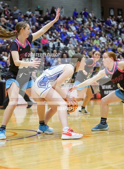 Thumbnail 1 in Canyon View vs. Richfield (UHSAA 3A Quarterfinal) photogallery.