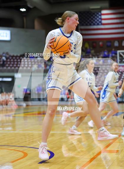 Thumbnail 1 in Canyon View vs. Richfield (UHSAA 3A Quarterfinal) photogallery.
