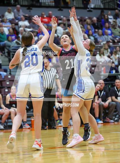 Thumbnail 2 in Canyon View vs. Richfield (UHSAA 3A Quarterfinal) photogallery.