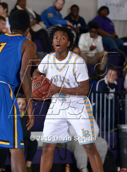 Thumbnail 3 in Newark Memorial vs. Burbank (St. Hope Elite Classic) photogallery.