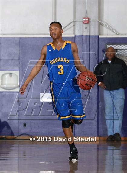 Thumbnail 1 in Newark Memorial vs. Burbank (St. Hope Elite Classic) photogallery.