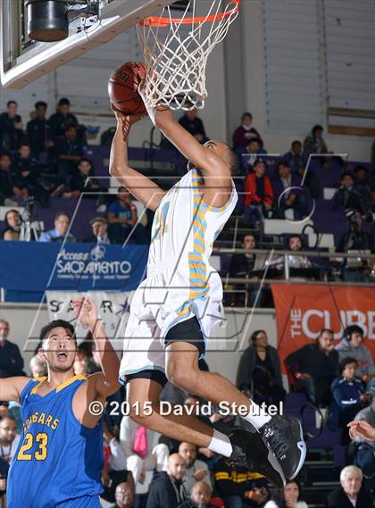 Thumbnail 1 in Newark Memorial vs. Burbank (St. Hope Elite Classic) photogallery.
