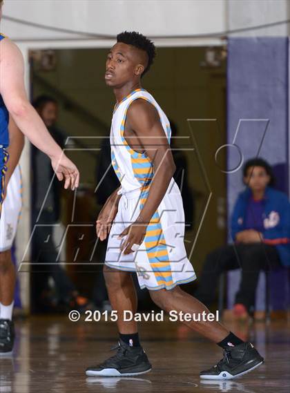 Thumbnail 3 in Newark Memorial vs. Burbank (St. Hope Elite Classic) photogallery.
