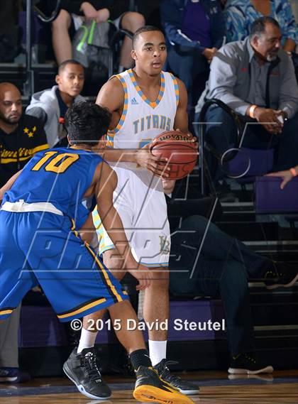 Thumbnail 2 in Newark Memorial vs. Burbank (St. Hope Elite Classic) photogallery.