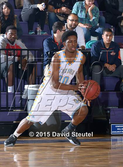 Thumbnail 2 in Newark Memorial vs. Burbank (St. Hope Elite Classic) photogallery.