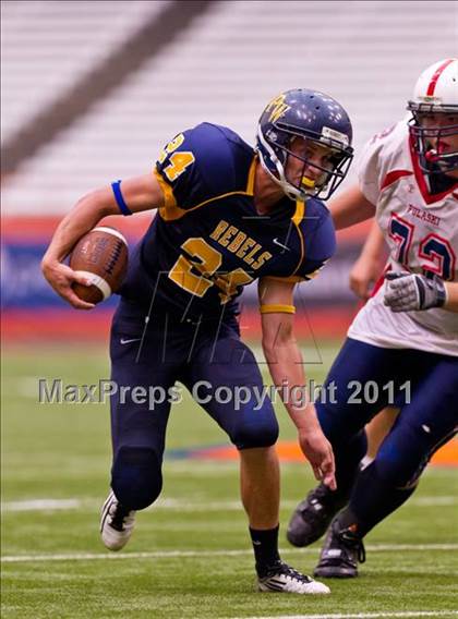 Thumbnail 3 in Pulaski vs. Altmar-Parish-Williamstown (Syracuse Kickoff Classic) photogallery.