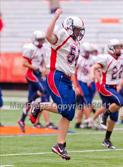 Thumbnail 2 in Pulaski vs. Altmar-Parish-Williamstown (Syracuse Kickoff Classic) photogallery.