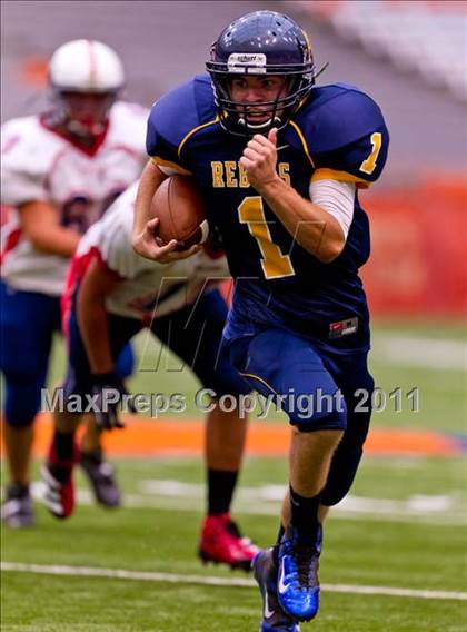 Thumbnail 2 in Pulaski vs. Altmar-Parish-Williamstown (Syracuse Kickoff Classic) photogallery.