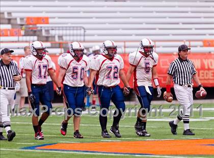 Thumbnail 3 in Pulaski vs. Altmar-Parish-Williamstown (Syracuse Kickoff Classic) photogallery.