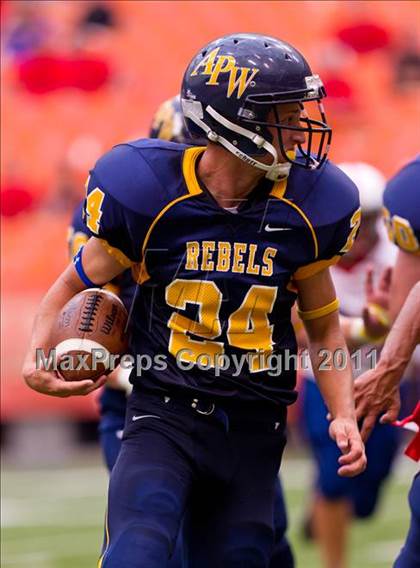 Thumbnail 1 in Pulaski vs. Altmar-Parish-Williamstown (Syracuse Kickoff Classic) photogallery.