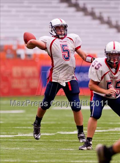 Thumbnail 3 in Pulaski vs. Altmar-Parish-Williamstown (Syracuse Kickoff Classic) photogallery.