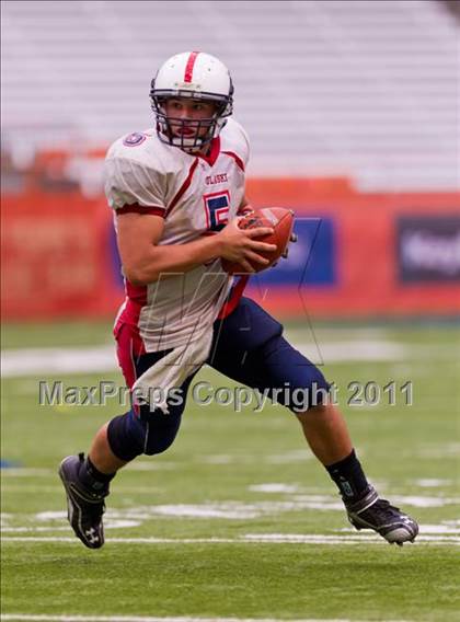 Thumbnail 3 in Pulaski vs. Altmar-Parish-Williamstown (Syracuse Kickoff Classic) photogallery.