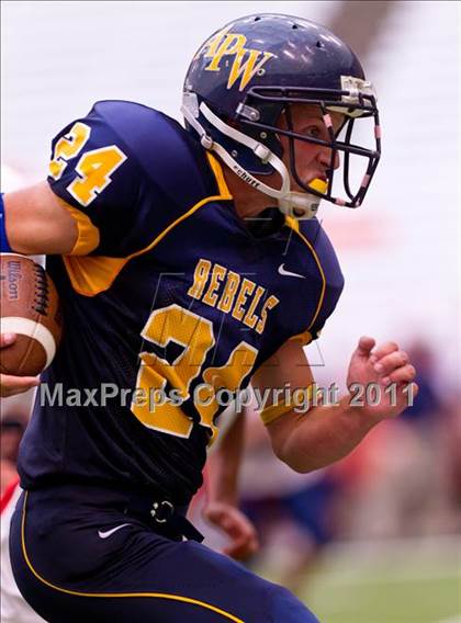 Thumbnail 2 in Pulaski vs. Altmar-Parish-Williamstown (Syracuse Kickoff Classic) photogallery.