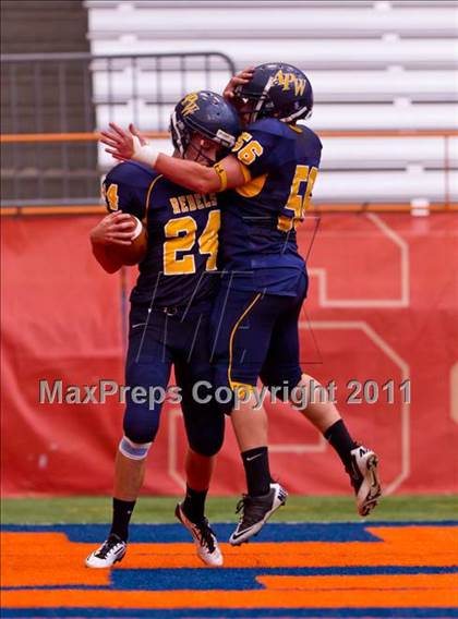 Thumbnail 1 in Pulaski vs. Altmar-Parish-Williamstown (Syracuse Kickoff Classic) photogallery.