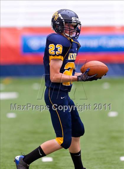 Thumbnail 1 in Pulaski vs. Altmar-Parish-Williamstown (Syracuse Kickoff Classic) photogallery.