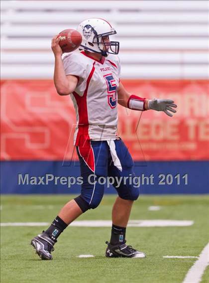 Thumbnail 3 in Pulaski vs. Altmar-Parish-Williamstown (Syracuse Kickoff Classic) photogallery.