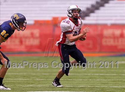 Thumbnail 2 in Pulaski vs. Altmar-Parish-Williamstown (Syracuse Kickoff Classic) photogallery.